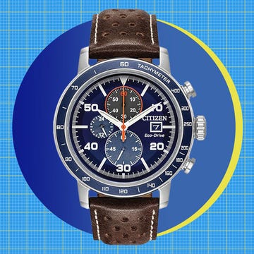 Two wristwatches displayed side by side. Two wristwatches displayed side by side.